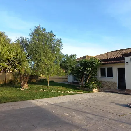 Holiday home Espectacular Con Piscina Y Porches Chiclana de la Frontera