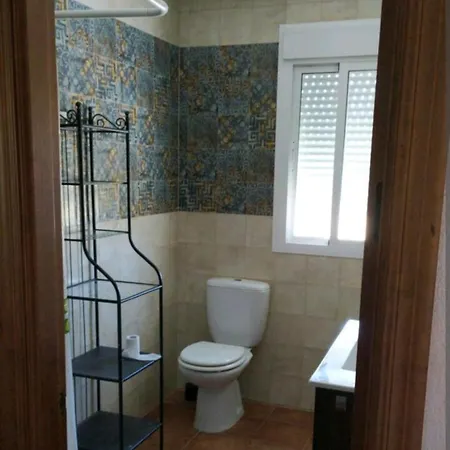 Espectacular Con Piscina Y Porches